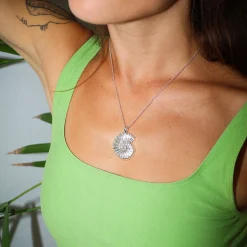 Winther Studio Rose Charm Best